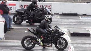 Кавасаки против Хаябуса. Kawasaki Ninja vs Suzuki Hayabusa. drag
