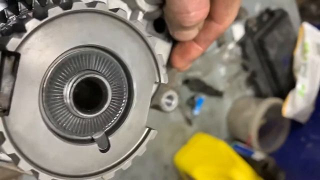 Сборка МКПП Рено Логан смотреть онлайн