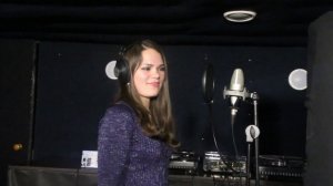 Julia Milows - Мадонна на английском (Серов Madonna cover)