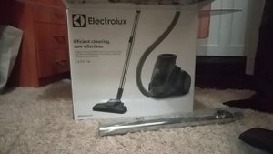 Пылесос Electrolux EC41-4T  EASE C4
