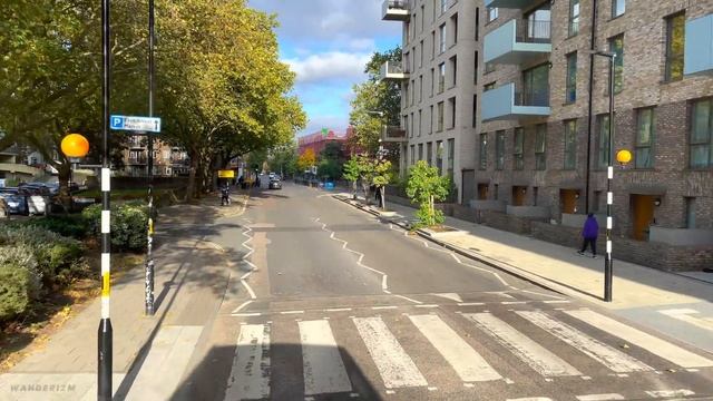LONDON Bus crossing the Tower Bridge - Route 42 - From south London to the city's financial distric