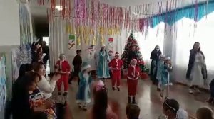 Новогодний танец 2"Б" класса! 2022-2023 учебный год