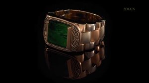 Эксклюзивный мужской перстень с изумрудом фантазийной огранки