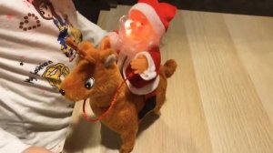 Распаковка игрушек | Санта Клаус на олене | Игрушечный Дед Мороз видео | Подарки на новый год |