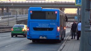 Автобус ЛиАЗ-5292.65 с маршрутом №т30 "Метро Выхино - Метро Авиамоторная"