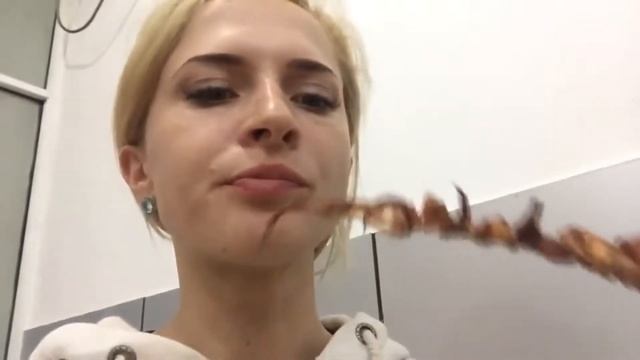 «Звёзды в тонусе» - секреты йоги от Мэнди Ингбер. Гость выпуска: Анна Гресь