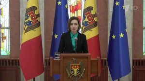 Молдавский язык больше не существует как государственный в Молдавии и переименован в румынский