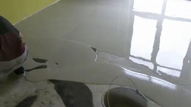 Самовирівнююча підлога