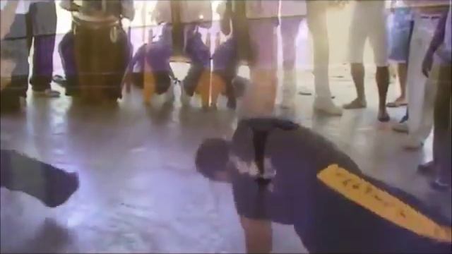 Capoeira Cordao de Ouro - Mestre Kino CDO смотреть онлайн