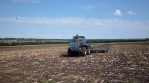Т-150К Обработка почвы (дискование).