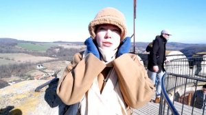 ПОЕХАЛИ С ДРУЗЬЯМИ В СРЕДНЕВЕКОВЫЙ ЗАМОК! ЗАМОК БОЛЬКУВ. Zamek Bolków. ЖИЗНЬ И РАБОТА В ПОЛЬШЕ 2022