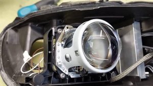 Установка биксеноновых линз Hella 3r в биксеноновые фары без afs Audi Q7