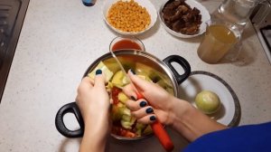 Суп из нута с говядиной. / Chickpea soup with beef.