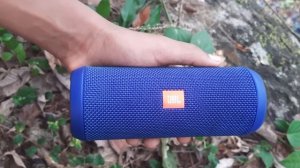 JBL FLIP 3 Bluetooth Speaker Unboxing With Water Tast || Kevin Tips