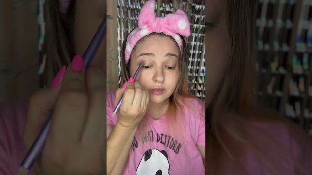 Самый лёгкий макияж в школу - Макияж «Хорошей девочки» смотреть онлайн