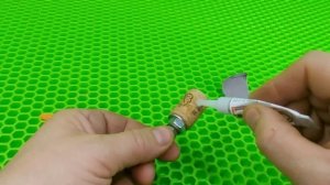 Нож как бритва за три минуты! Режет тонко даже помидор! Мало кто знает эту функцию пробки от вина!