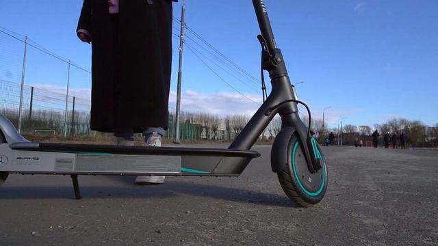 ЭЛЕКТРОСАМОКАТ за БЕШЕНЫЕ ДЕНЬГИ от Xiaomi |ОБЗОР смотреть онлайн