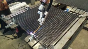 Роботизированная сварка грязезащитной решётки