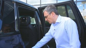 Тест-драйв Cadillac Escalade. Сравнение Кадиллак Эскалейд и удлиненной версии ESV - FAVORIT MOTORS