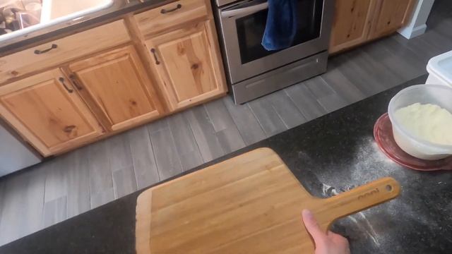 Bamboo Peel VS Classic Ooni Peel смотреть онлайн