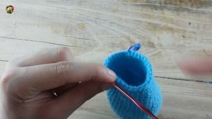 How to crochet a Dolphin Amigurumi | World Of Amigurumi