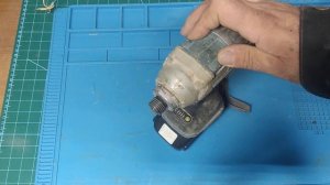 Самый дешевый гайковёрт с AliExpress под аккумулятор Makita.