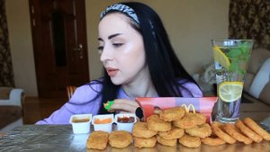 ХОЧУ ВЕРНУТЬСЯ НА РАБОТУ 🤑 Мукбанк 🍔 Ayka Emilly