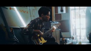 DELUXE JAZZ BASS® V KAZUKI ARAI EDITION | Fender