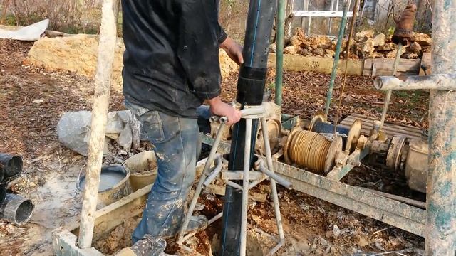Ударно канатное бурение скважин на воду:подготовка и опускание обсадных труб