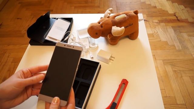 LeEco Le S3: распаковка (обзор) бюджетного смартфона из США | unboxing смотреть онлайн