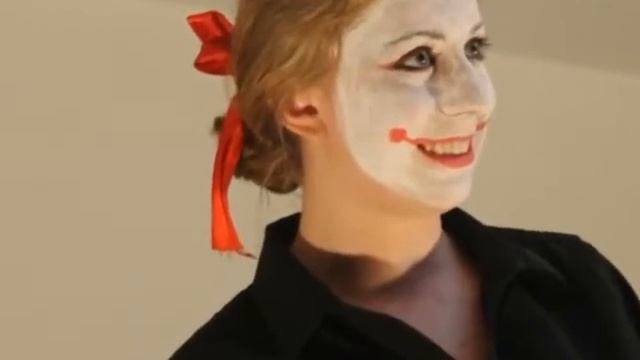 Зажатым и неуверенным в себе дорога на курсы актерского мастерства театра Art-Performance смотреть онлайн