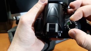 Видео обзор камеры Nikon D3000