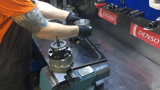 Не оригинальный компрессор кондиционера MERCEDES-BENZ CLS (C219) смотреть онлайн