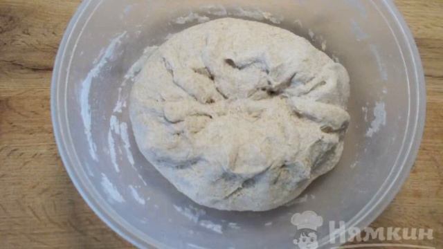 Bread made from wheat and whole grain flour with sourdough смотреть онлайн
