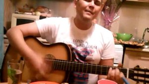 песня под гитару ДОМОВОЙ