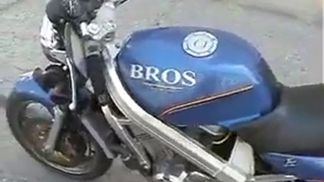 Honda NT400J Bros смотреть онлайн