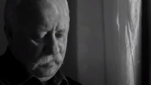 Грустный якубович мем