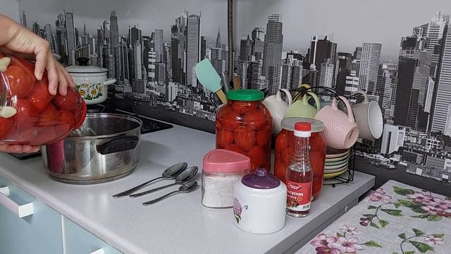 Маринованные помидоры. Самый вкусный и простой рецепт проверенный временем.
