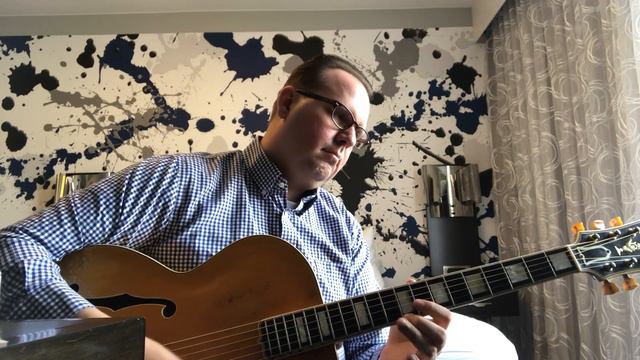 Jonathan Stout - “If Had You” - 1939 Gibson L-5 смотреть онлайн