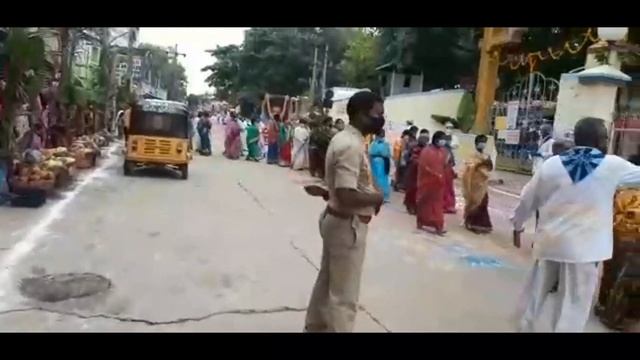 INDIA-PUTTAPARTHY-BIG СELEBRATION-ИНДИЯ-ПУТТАПАРТИ-БОЛЬШОЙ ПРАЗДНИК смотреть онлайн