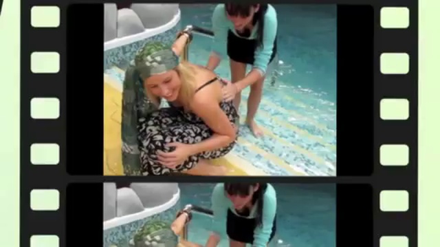 Model in water смотреть онлайн