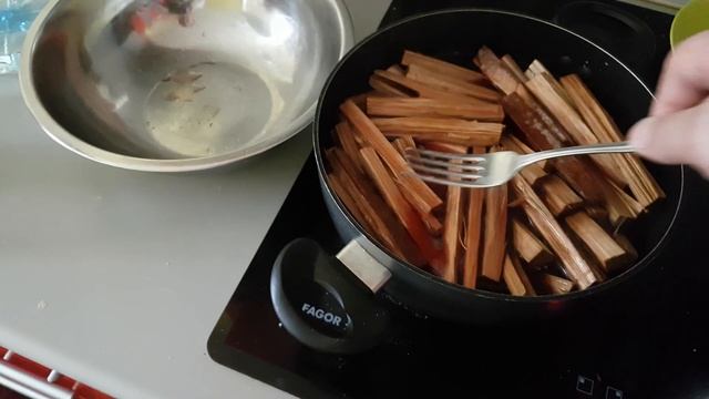 Готовлю дубовые бруски для старых бочек смотреть онлайн