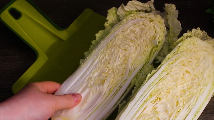При панкреатите можно есть салат из пекинской капусты