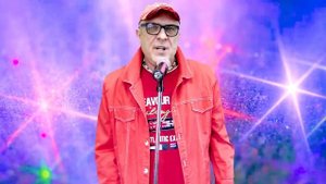 СМЕЙСЯ И ТАНЦУЙ ** ЗАЖИГАЙ  - Валерий Палаускас