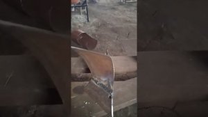 плуг на минитрактор...начало ...лемеха ,отвалы из баллона.