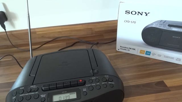 Sony CFD-S70 boombox  review