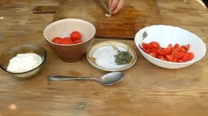 Салат из помидор и козьего сыра видео рецепт UcookVideo.ru