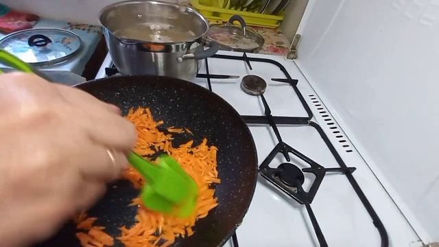 Макароны с подливой из фарша. #готовимвместе, #готовлюслюбовью