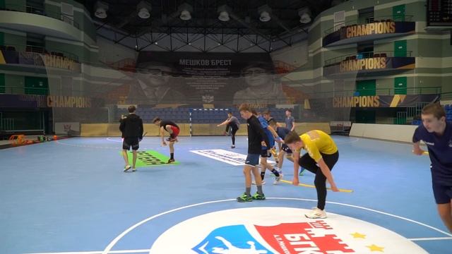 Зубрёнок ТВ №6 (118). Координационная тренировка с Mikhuta SportLab