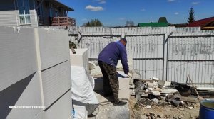 ОДНОЭТАЖНЫЙ КОТТЕДЖ ИЗ ГАЗОБЛОКА С МАНСАРДОЙ И ВТОРЫМ СВЕТОМ.